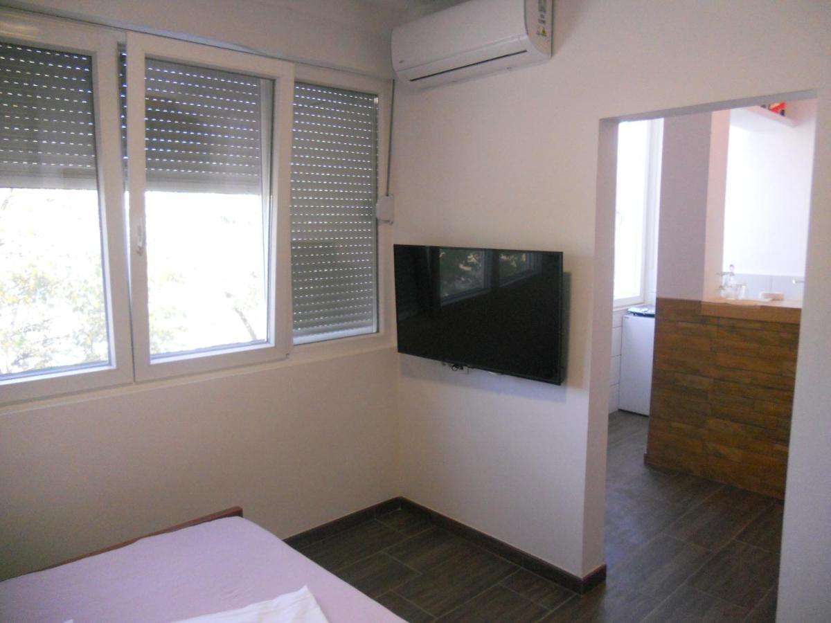 Apartmani Bonaca U Centru Niksica ภายนอก รูปภาพ
